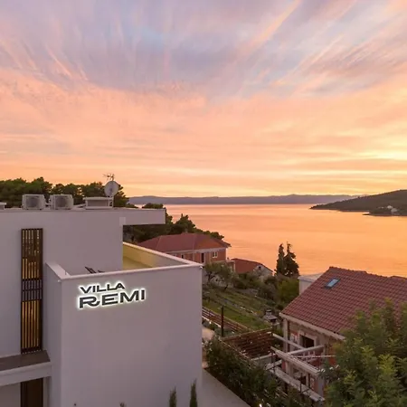 Remi By Interhome * Sumartin